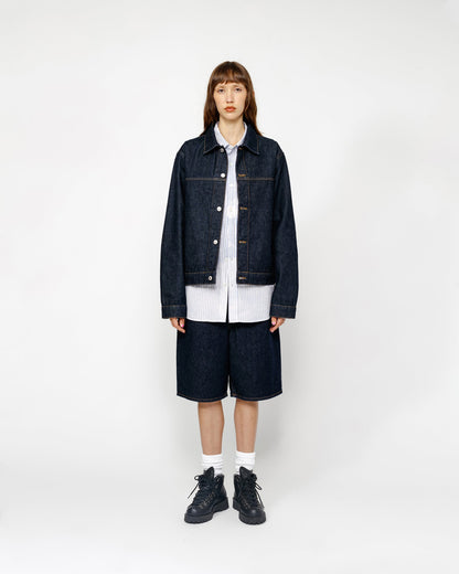 GROSSE, ALTE, KURZE DENIM-HOSE 
