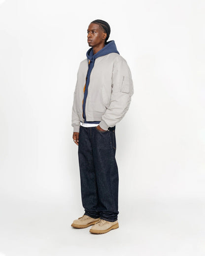 NEUER KLASSISCHER JEAN-DENIM 