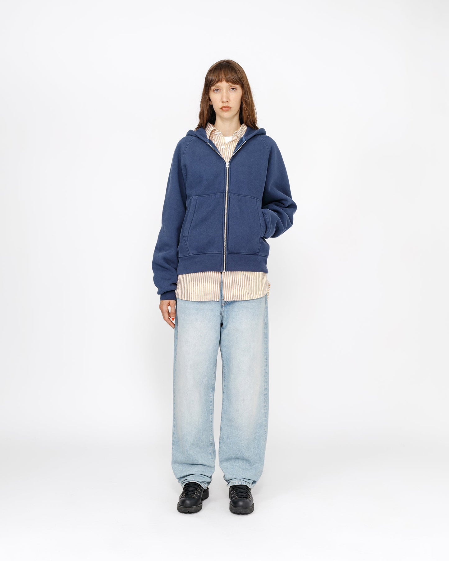NEUER KLASSISCHER JEAN-DENIM 