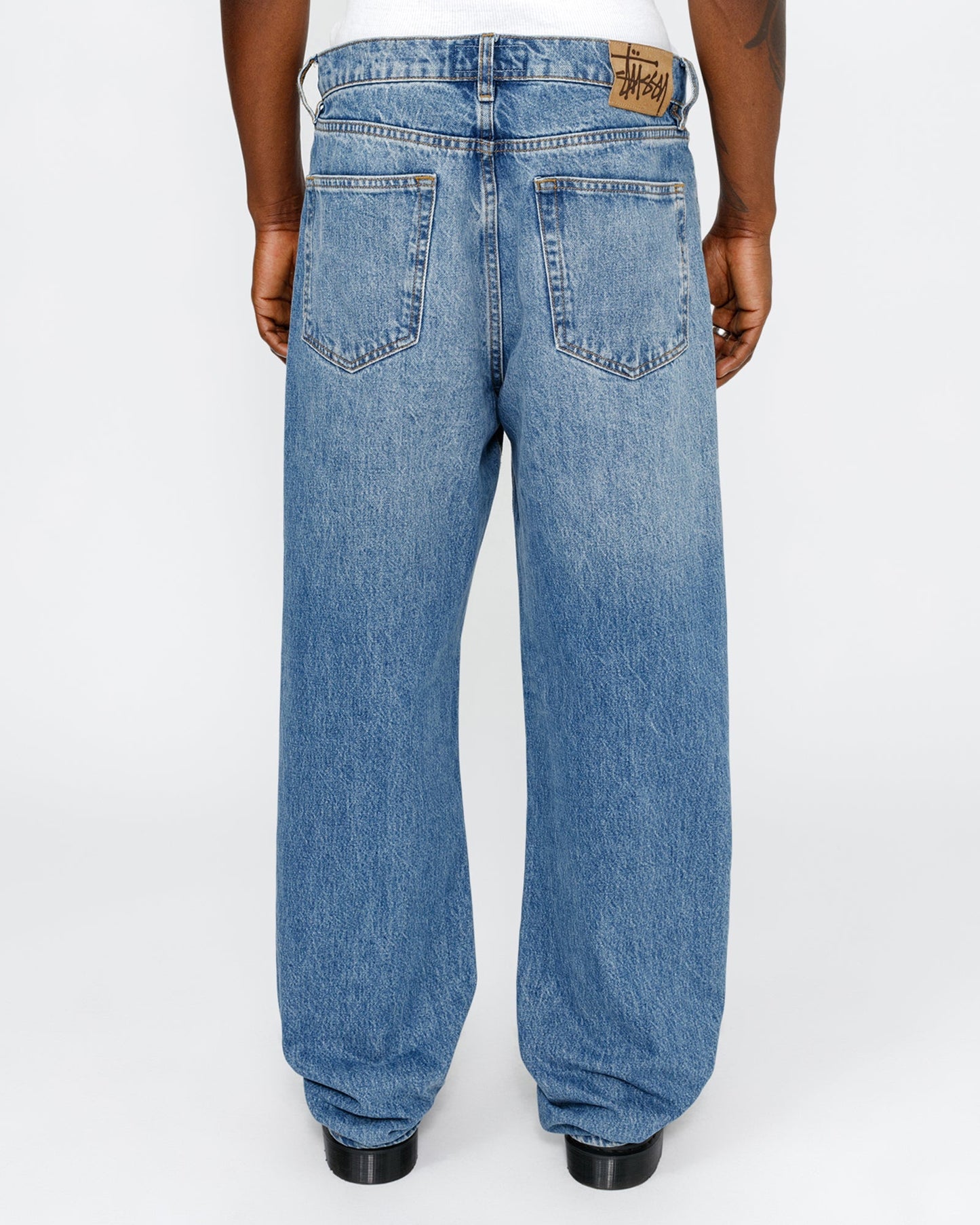 NEUER KLASSISCHER JEAN-DENIM 