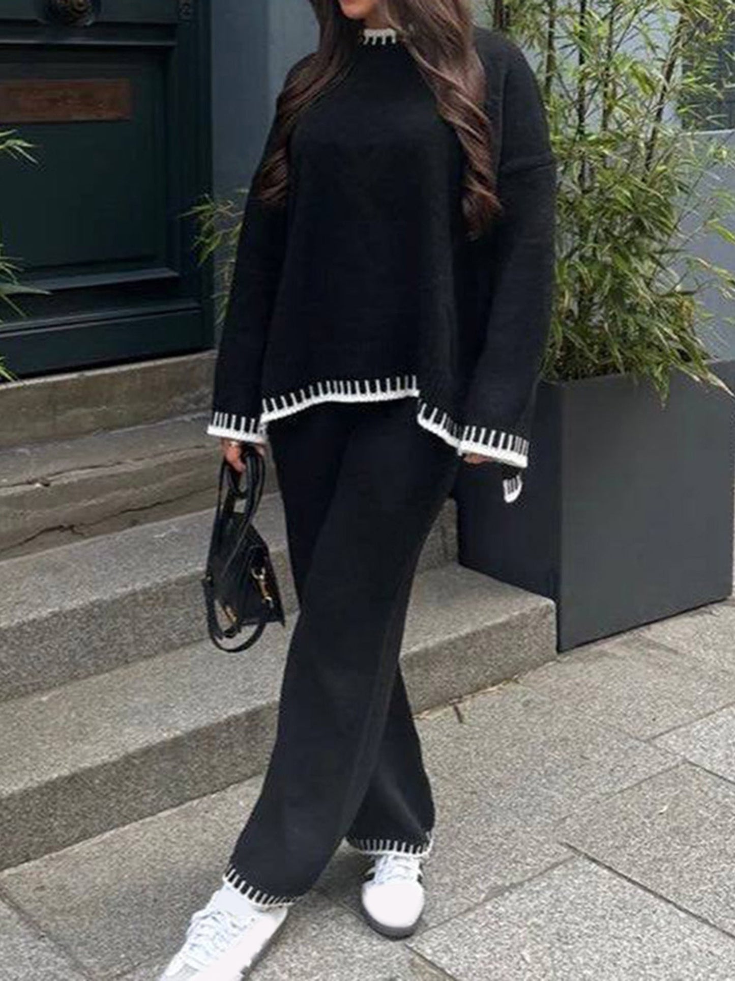Damen-Hosenanzug, Langarmpullover in Kontrastfarbe mit Strickhose