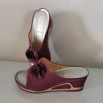 2023 Orthopädische Keilsandalen mit weicher Sohle und Massage 