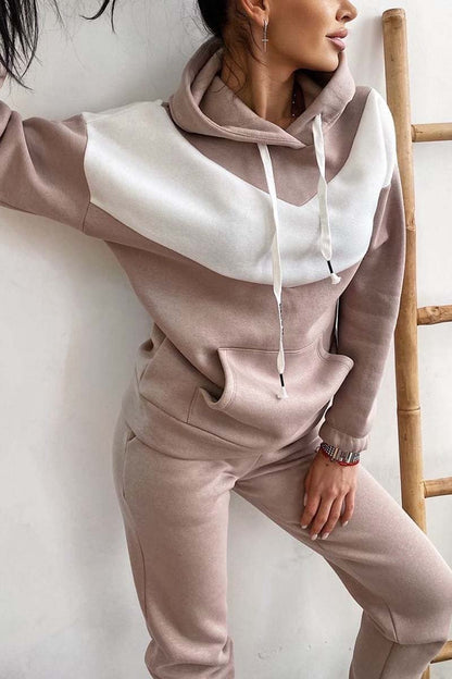 Damen Athleisure Sweatshirt mit Kapuze in Kontrastfarbe 